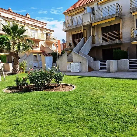 Duplex Con Terraza Y Parking 아파트 캠브릴스